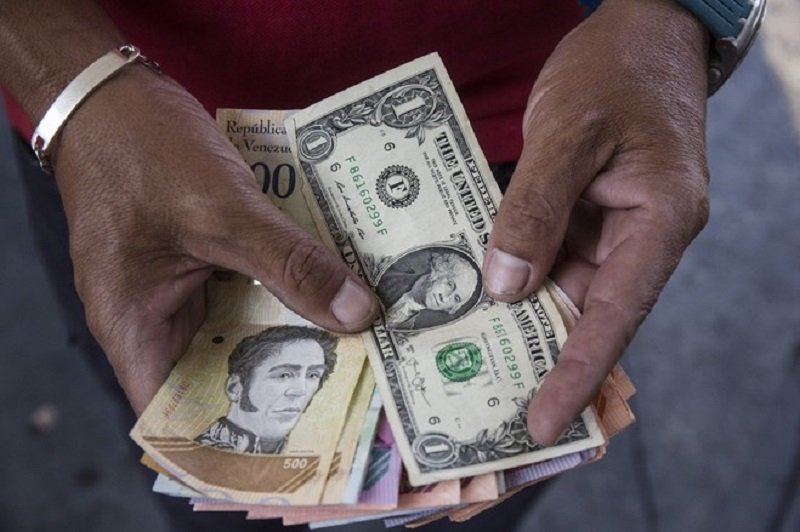 Amid Venezuelas Exodus Remittances Boom Wilson Center